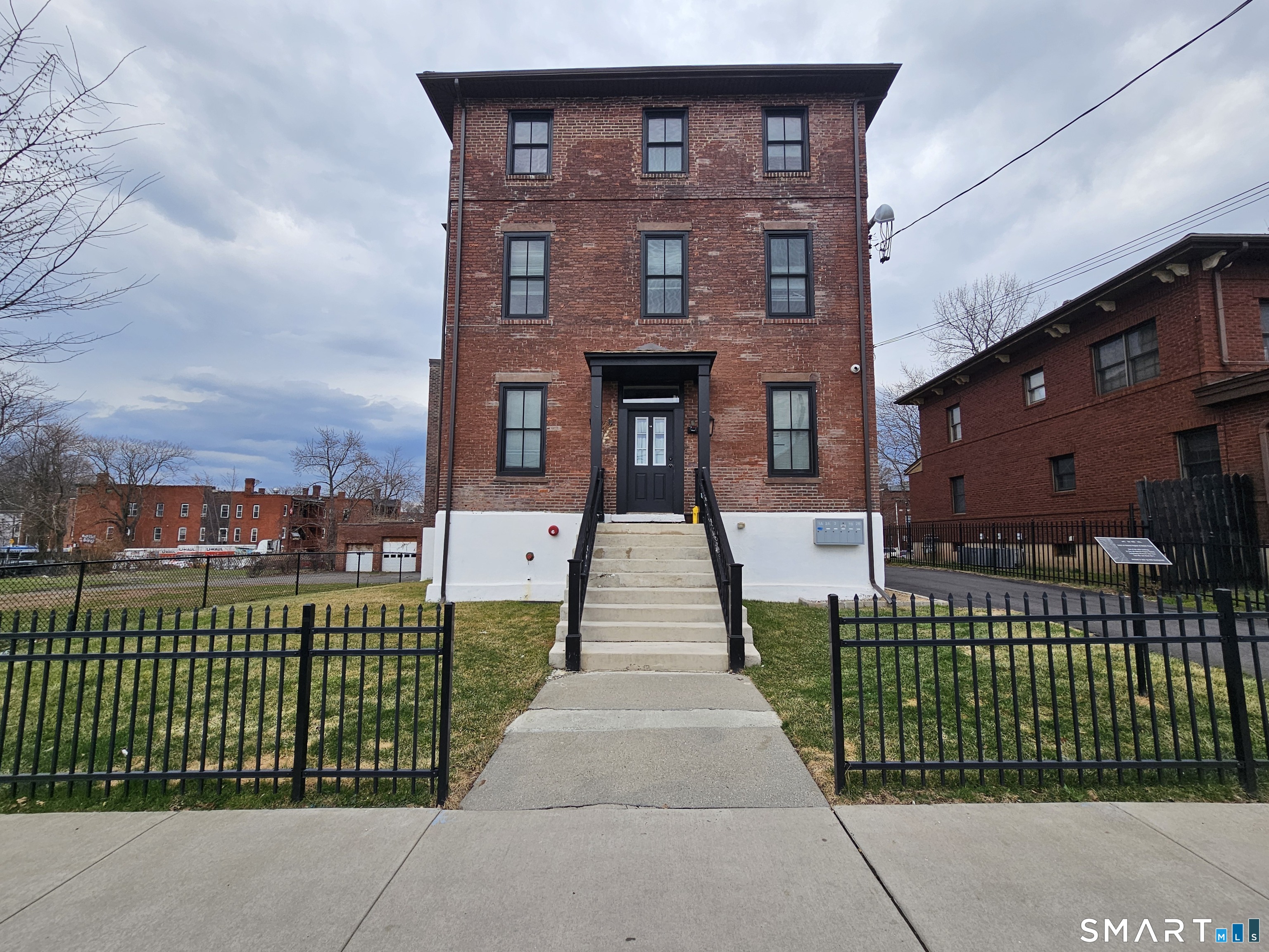 94-96 Edwards Street Hartford CT 06120
