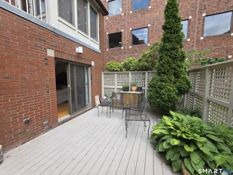 39 Temple Court New Haven CT 06511