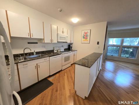 39 Temple Court New Haven CT 06511