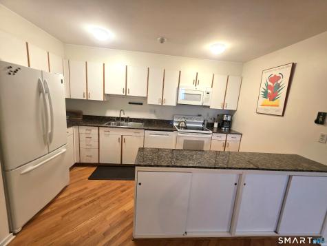 39 Temple Court New Haven CT 06511