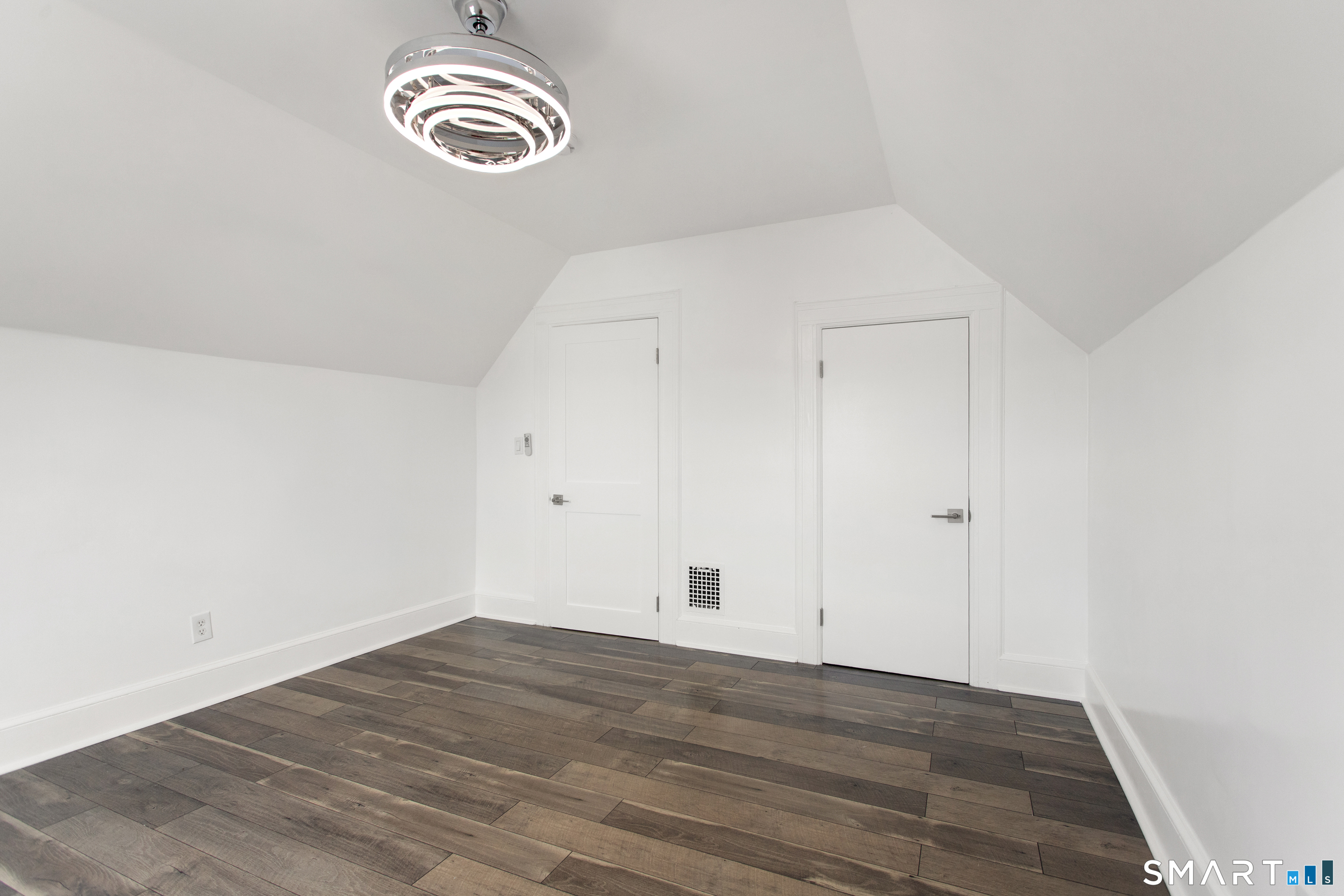 28 Dolsen Place Stamford CT 06901