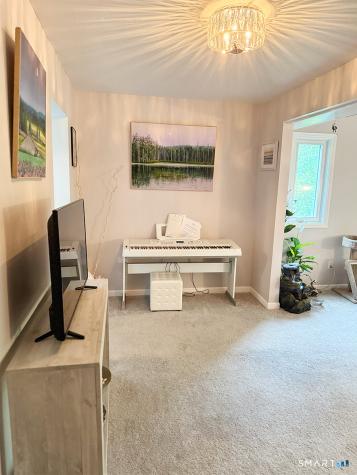 149 Knapps Highway Fairfield CT 06825