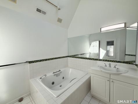 869 Orange Street New Haven CT 06511