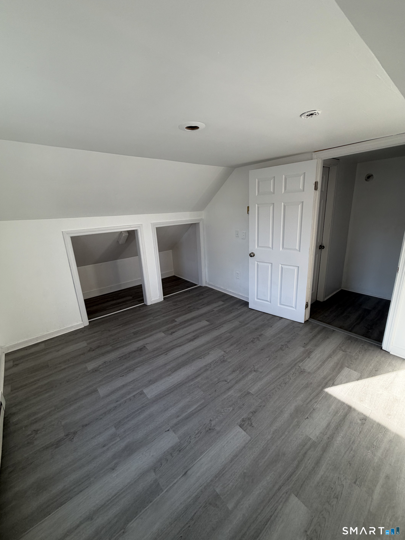 13 Jefferson Avenue New London CT 06320