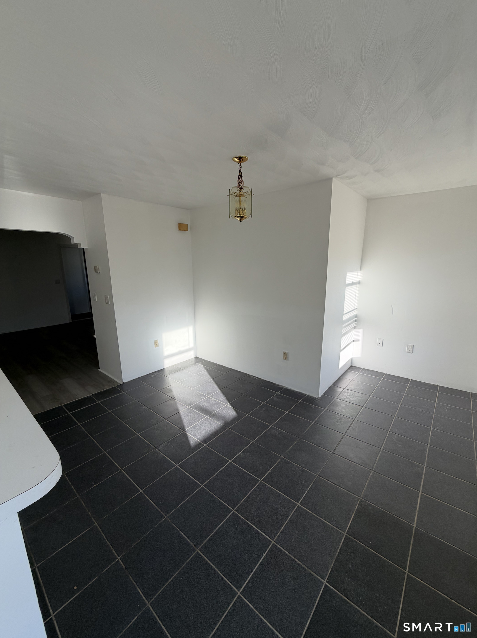 13 Jefferson Avenue New London CT 06320
