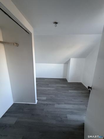 13 Jefferson Avenue New London CT 06320