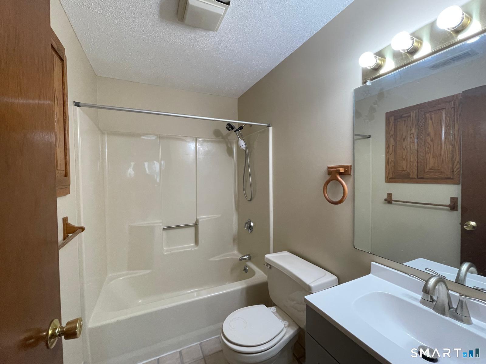 54 Ivy Lane South Windsor CT 06074