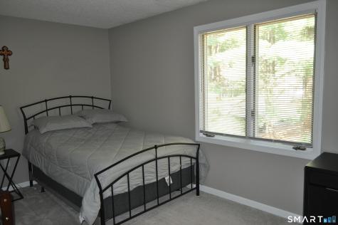 110 Songbird Lane Farmington CT 06032