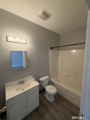 1064 Poquonnock Road Groton CT 06340
