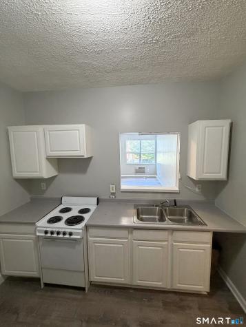 1064 Poquonnock Road Groton CT 06340