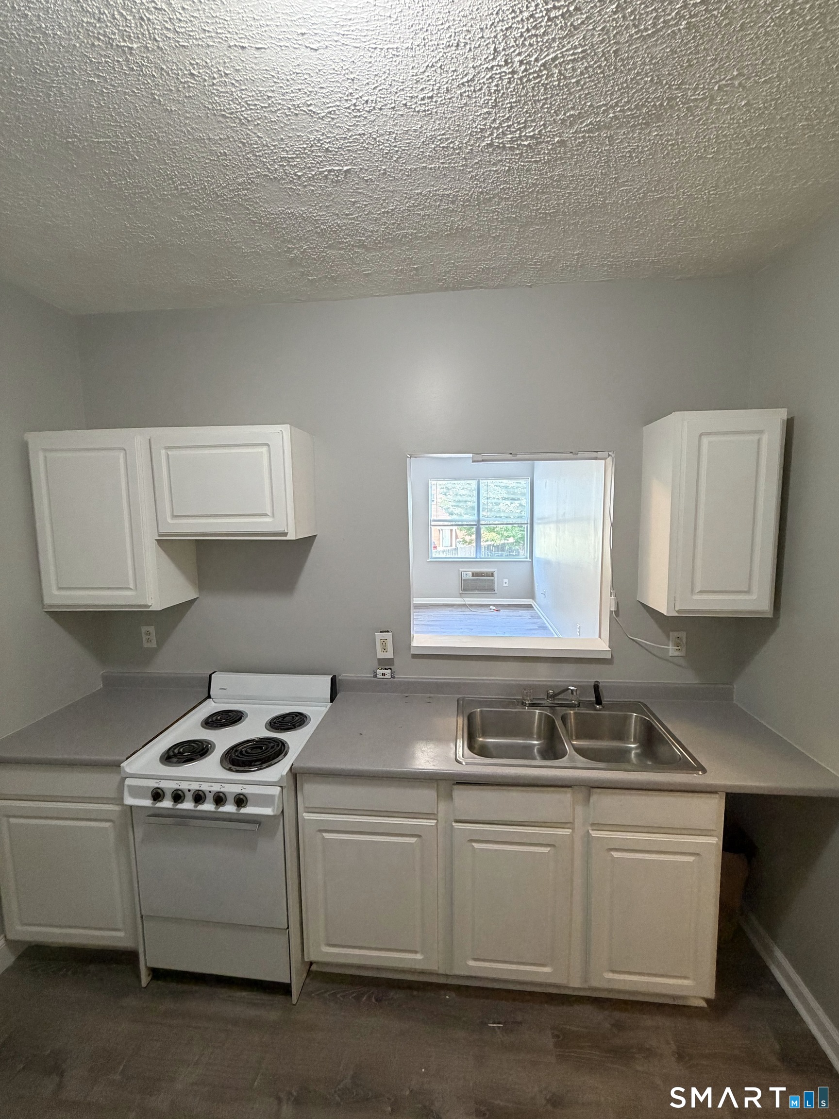 1064 Poquonnock Road Groton CT 06340