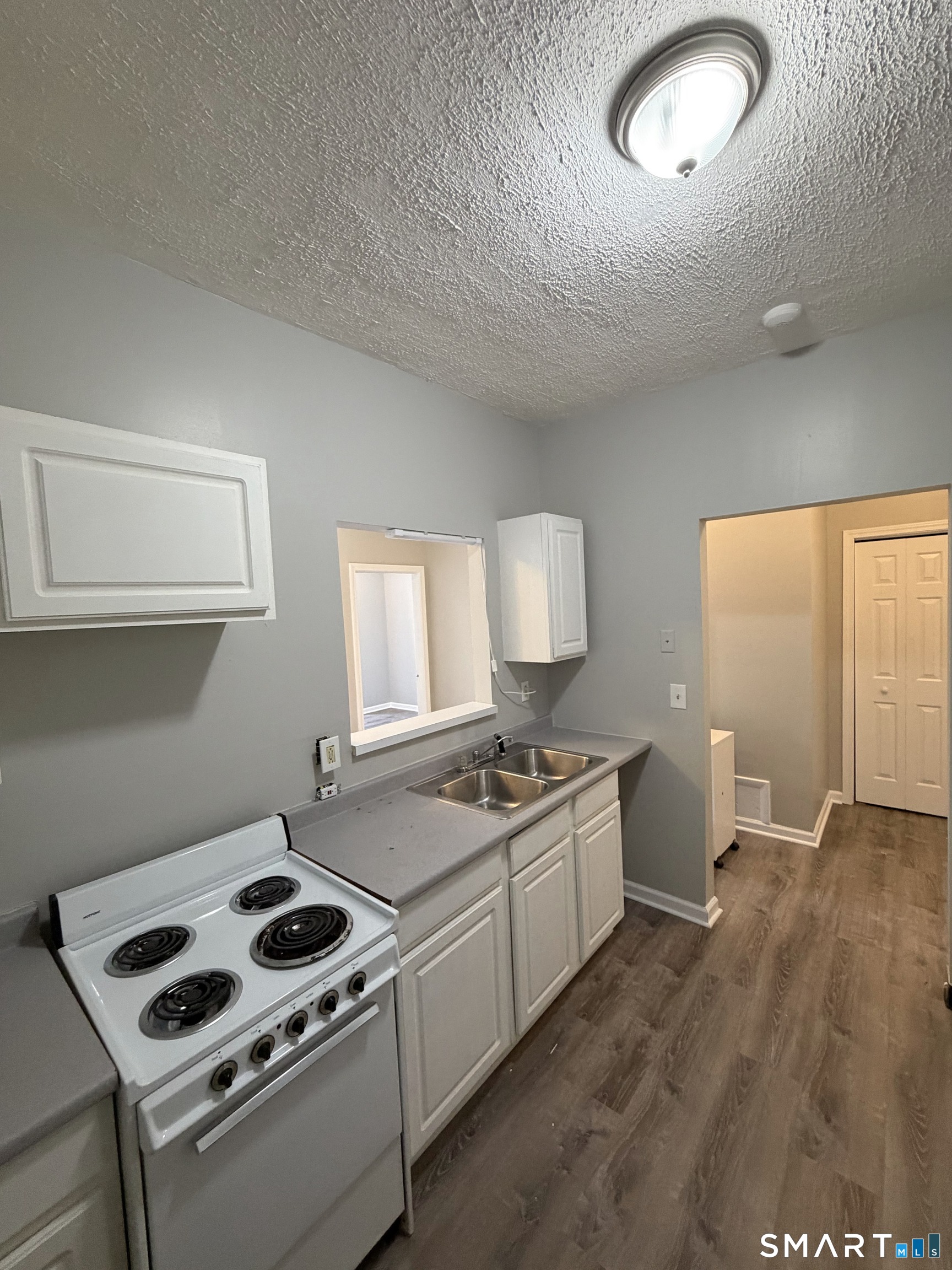 1064 Poquonnock Road Groton CT 06340