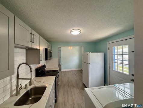 40 Portland Avenue Old Lyme CT 06371