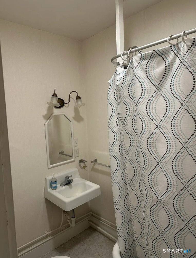 178 Peach Orchard Road Waterbury CT 06706