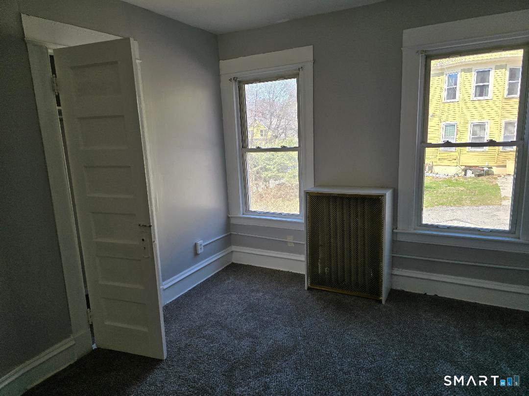 154 Plaza Avenue Waterbury CT 06710