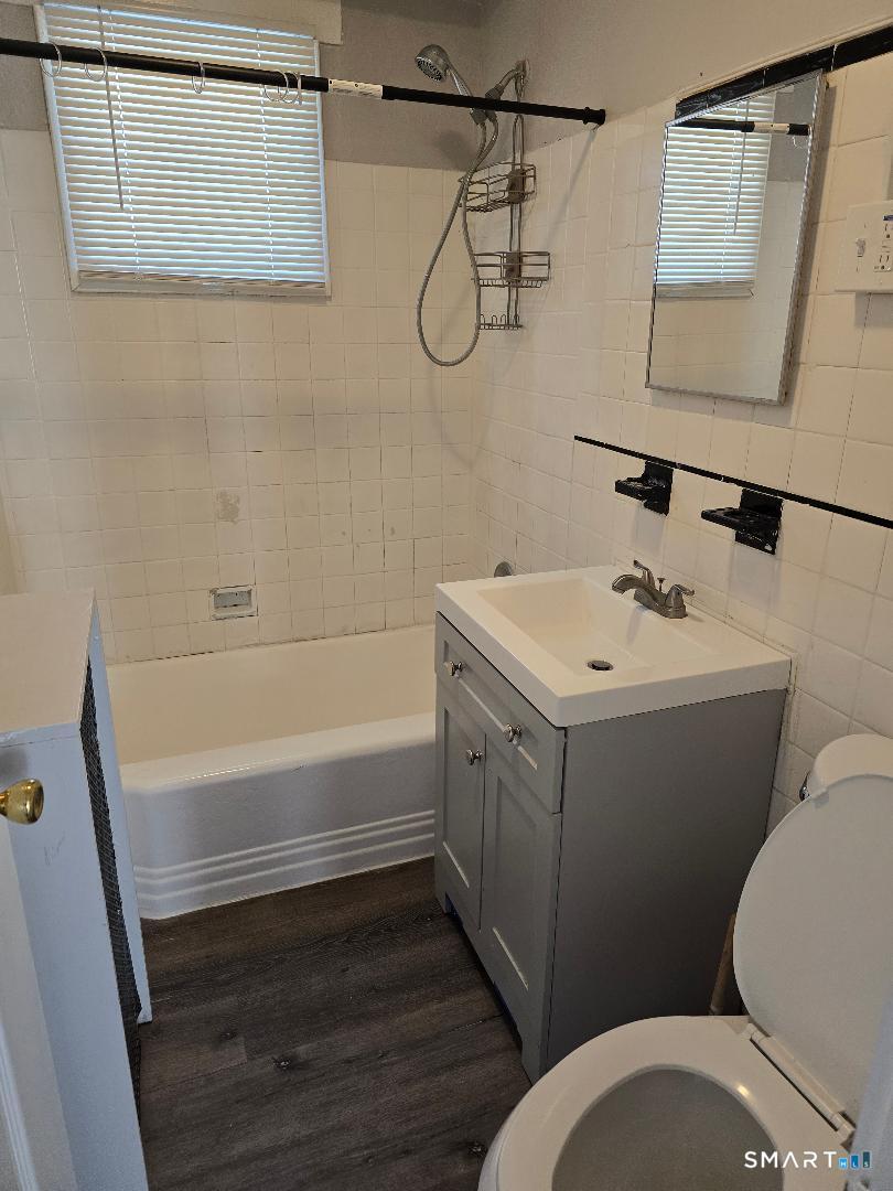 154 Plaza Avenue Waterbury CT 06710