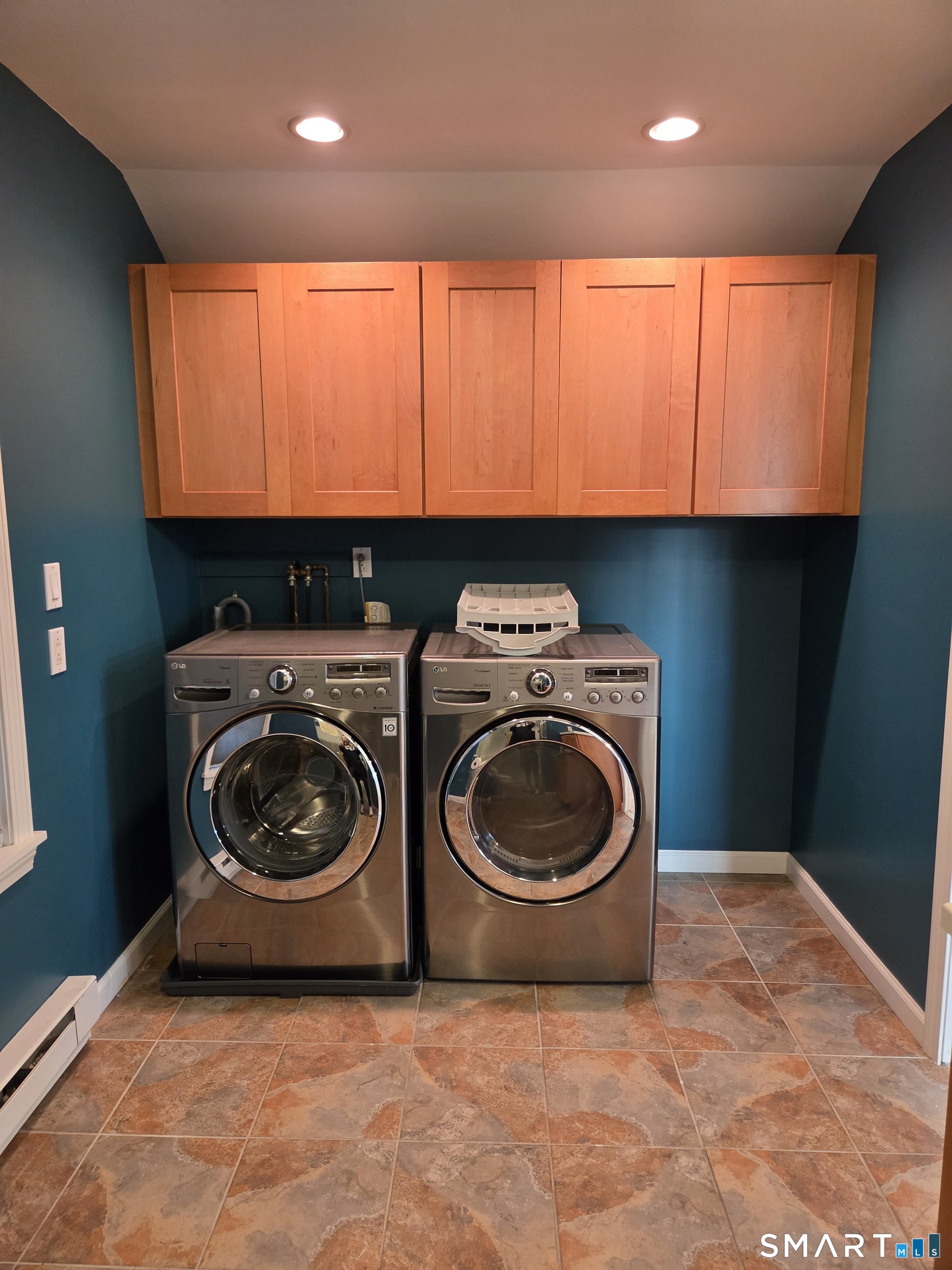 35 1/2 Lafayette Street Norwich CT 06360