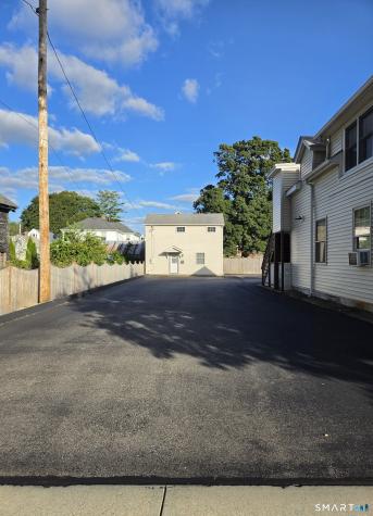 35 1/2 Lafayette Street Norwich CT 06360