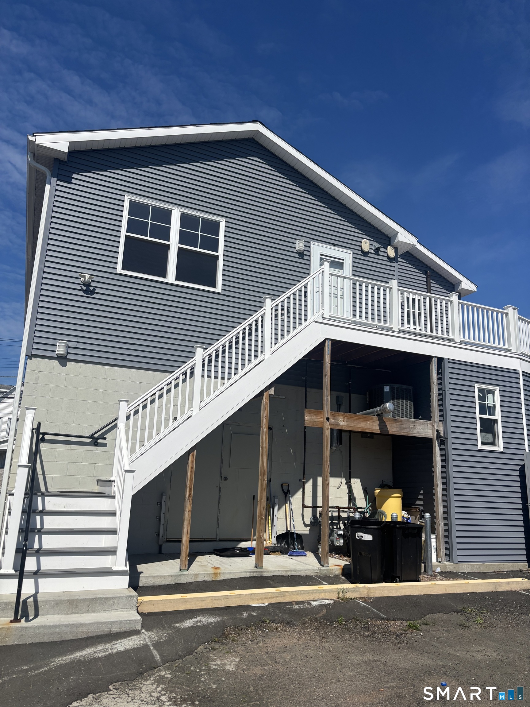 35 Hemingway Avenue East Haven CT 06512
