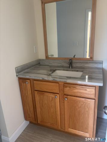 35 Hemingway Avenue East Haven CT 06512