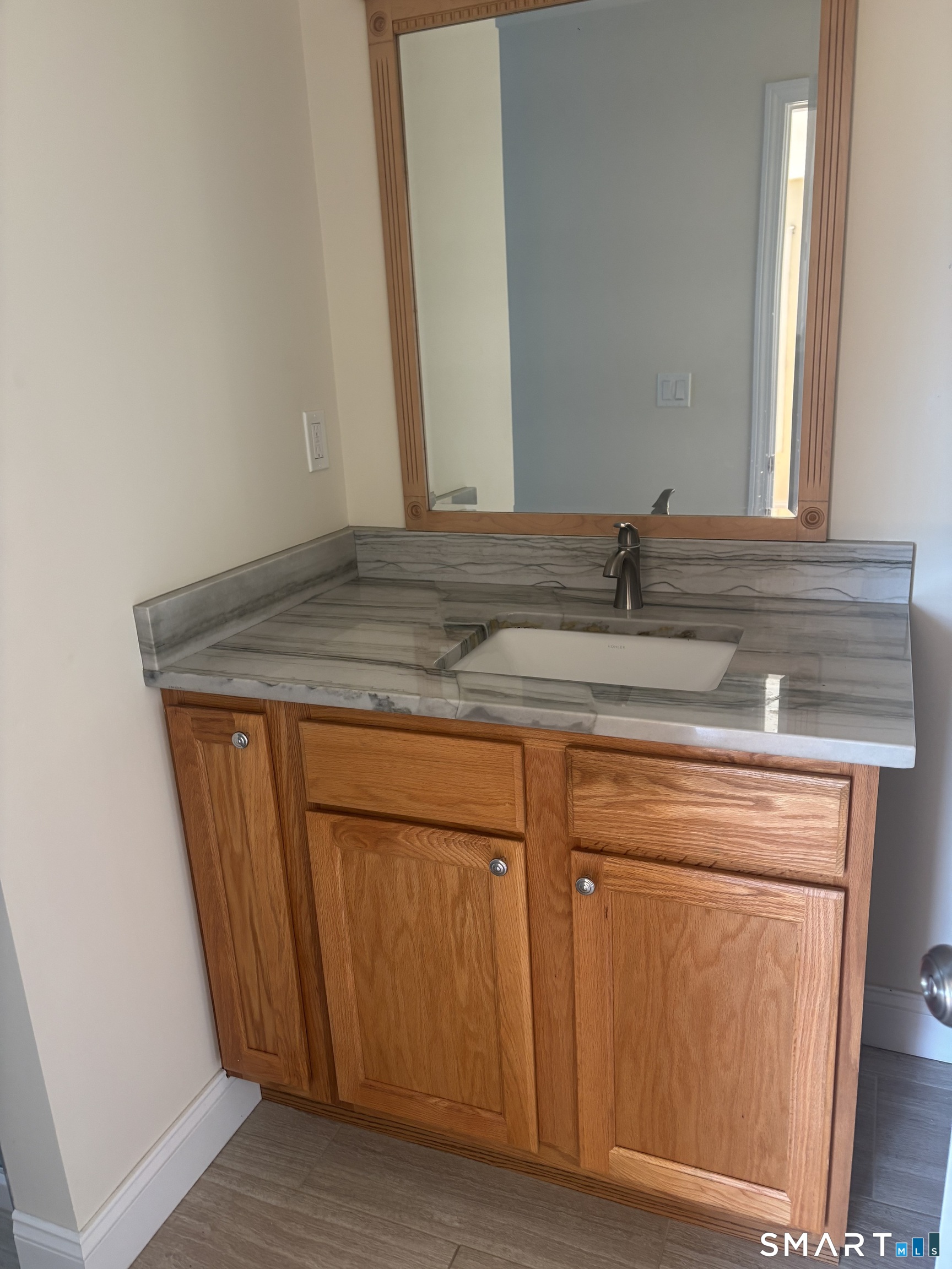 35 Hemingway Avenue East Haven CT 06512