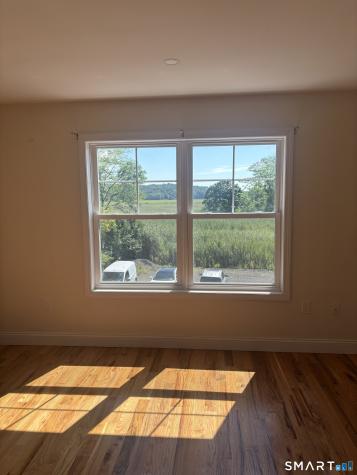 35 Hemingway Avenue East Haven CT 06512