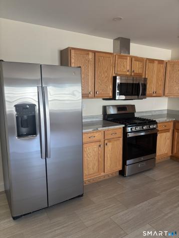 35 Hemingway Avenue East Haven CT 06512