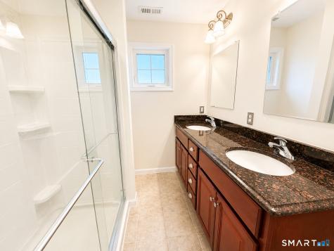 8 Old Oak Drive Brookfield CT 06804