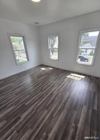 15 Walnut Street West Haven CT 06516