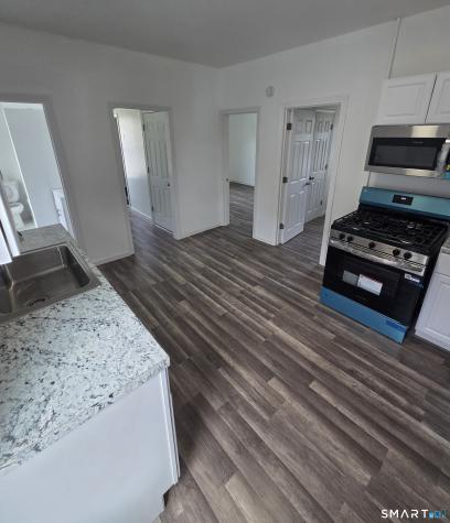 15 Walnut Street West Haven CT 06516