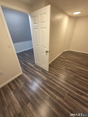 15 Walnut Street West Haven CT 06516