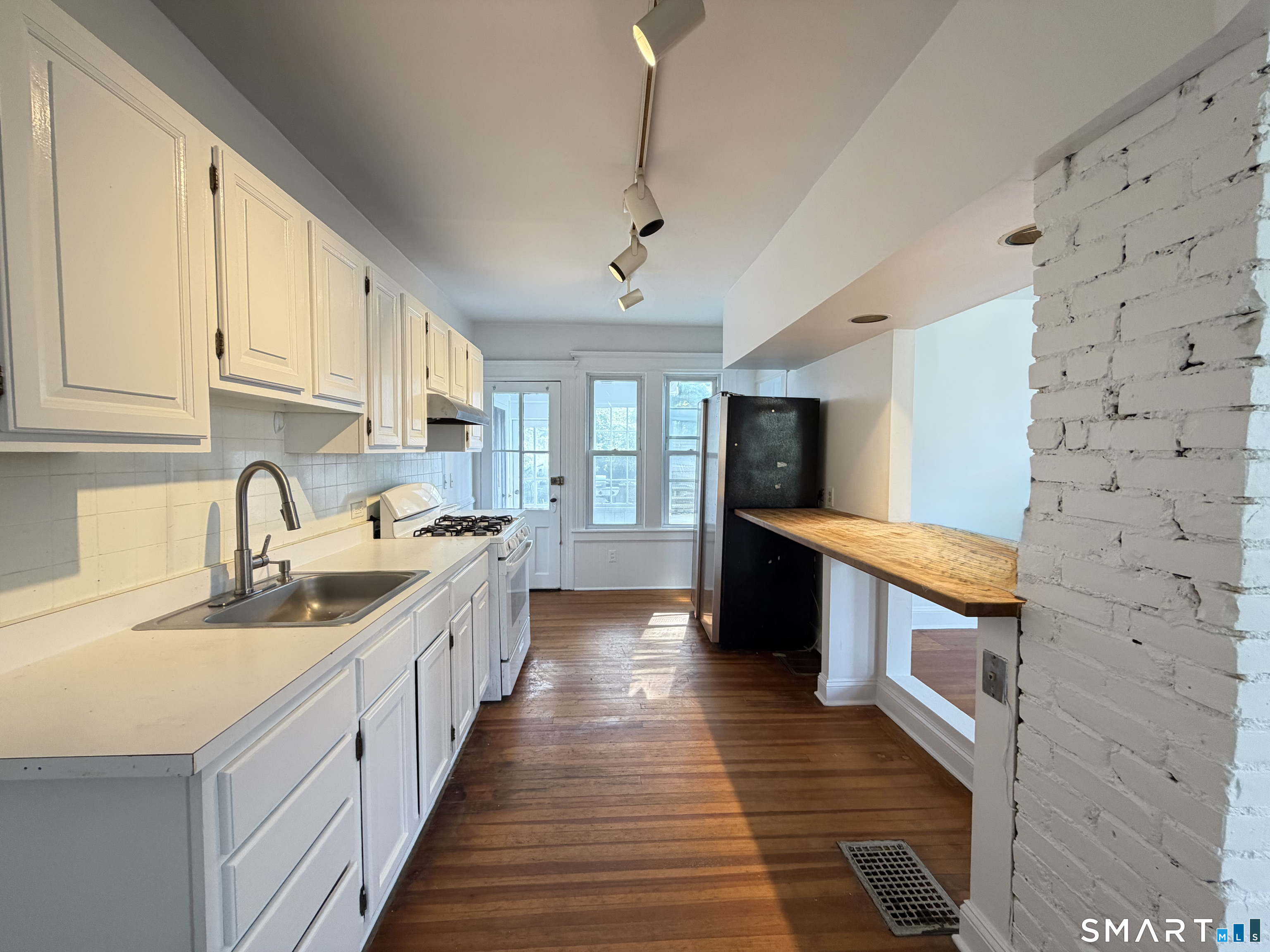90 Belmont Street Fairfield CT 06824