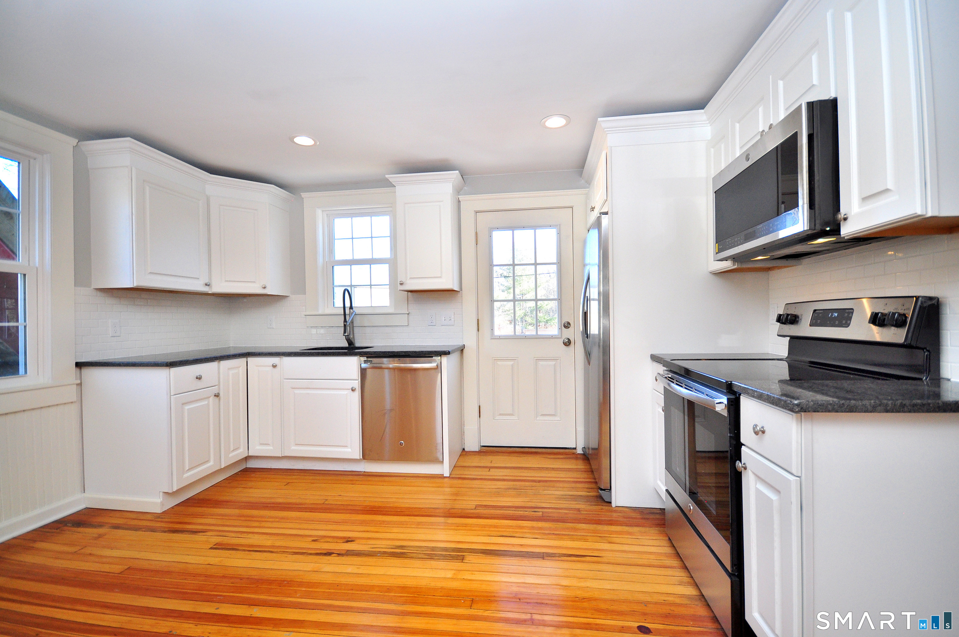 14 Hazelmeadow Place Simsbury CT 06070