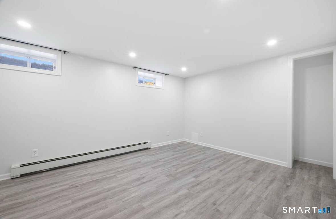 77 Alexander Avenue Bridgeport CT 06606