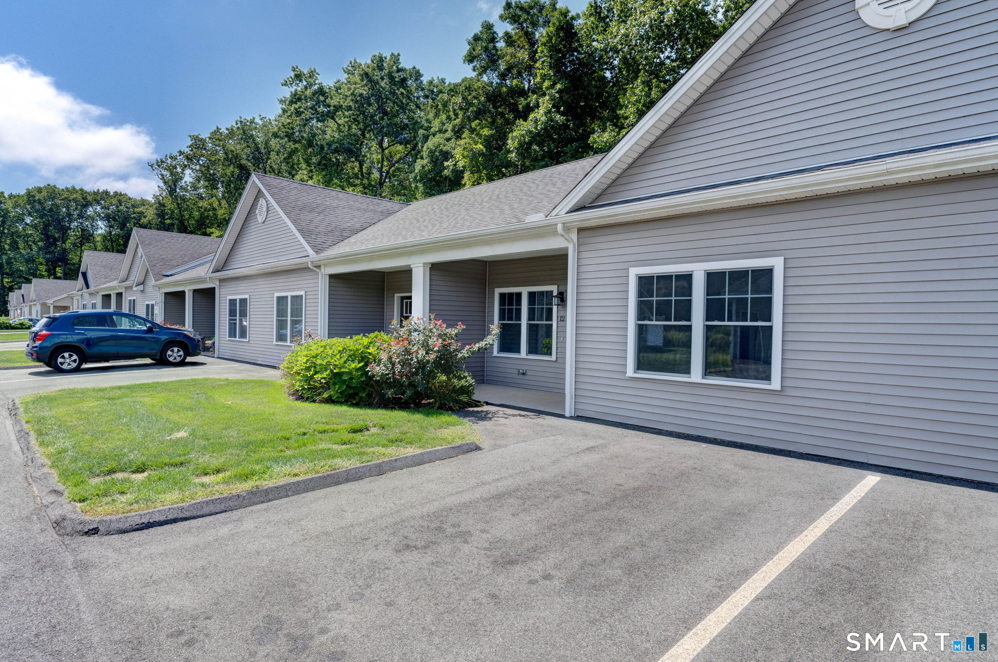 37 Hunters Lane Southington CT 06479