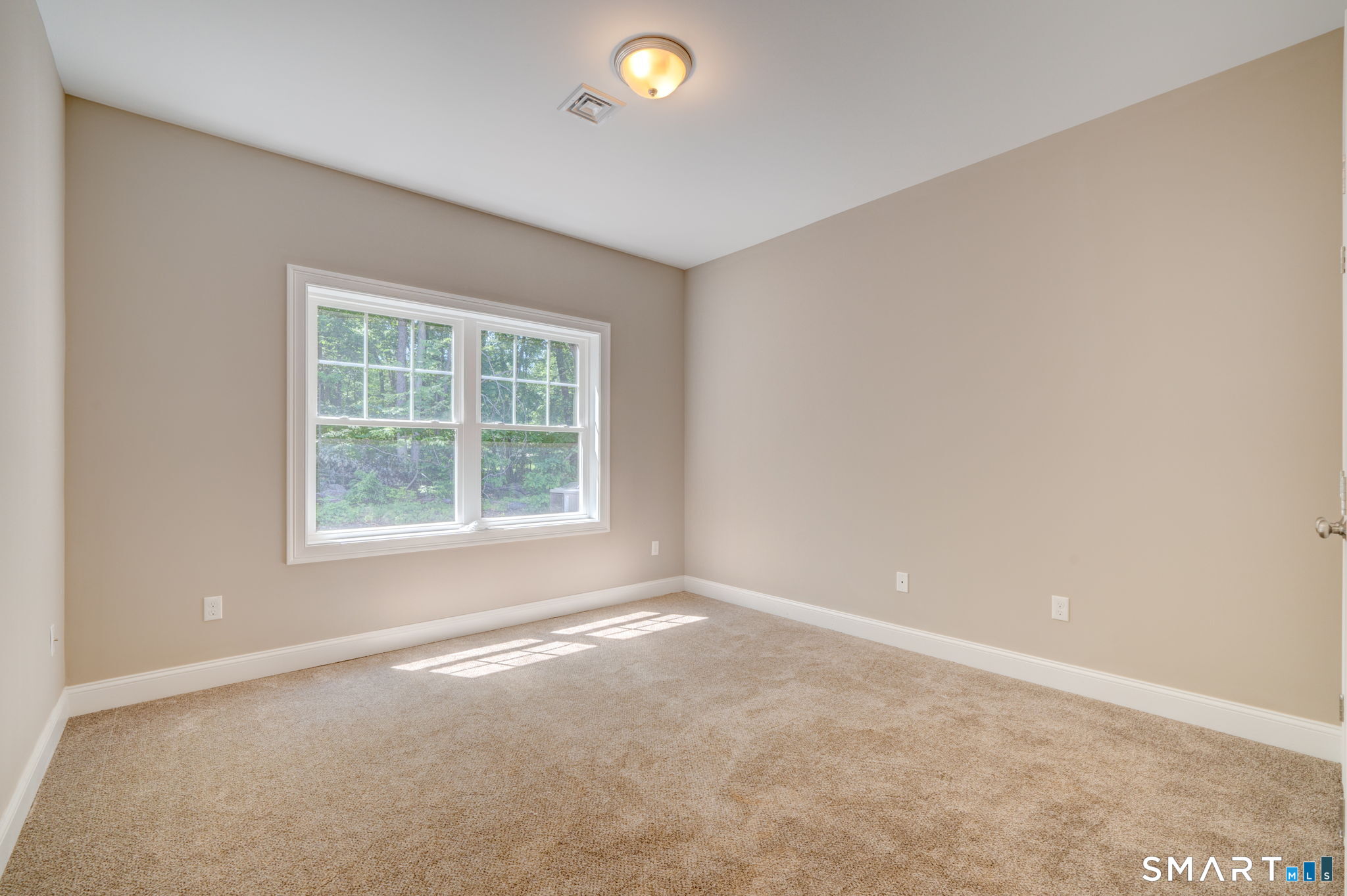 37 Hunters Lane Southington CT 06479