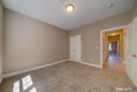37 Hunters Lane Southington CT 06479