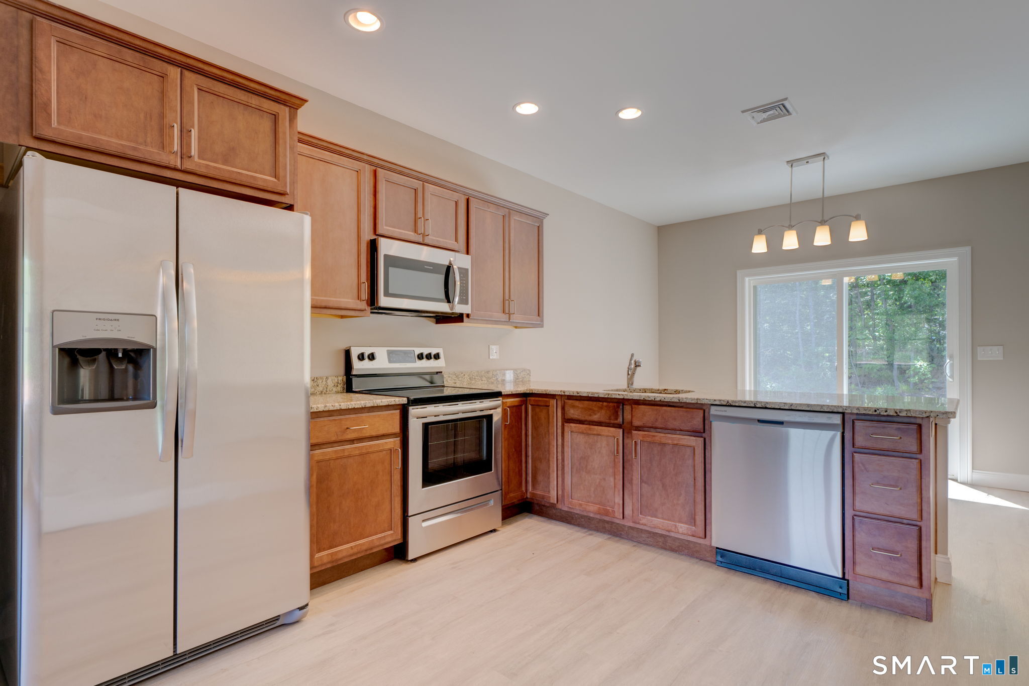 37 Hunters Lane Southington CT 06479