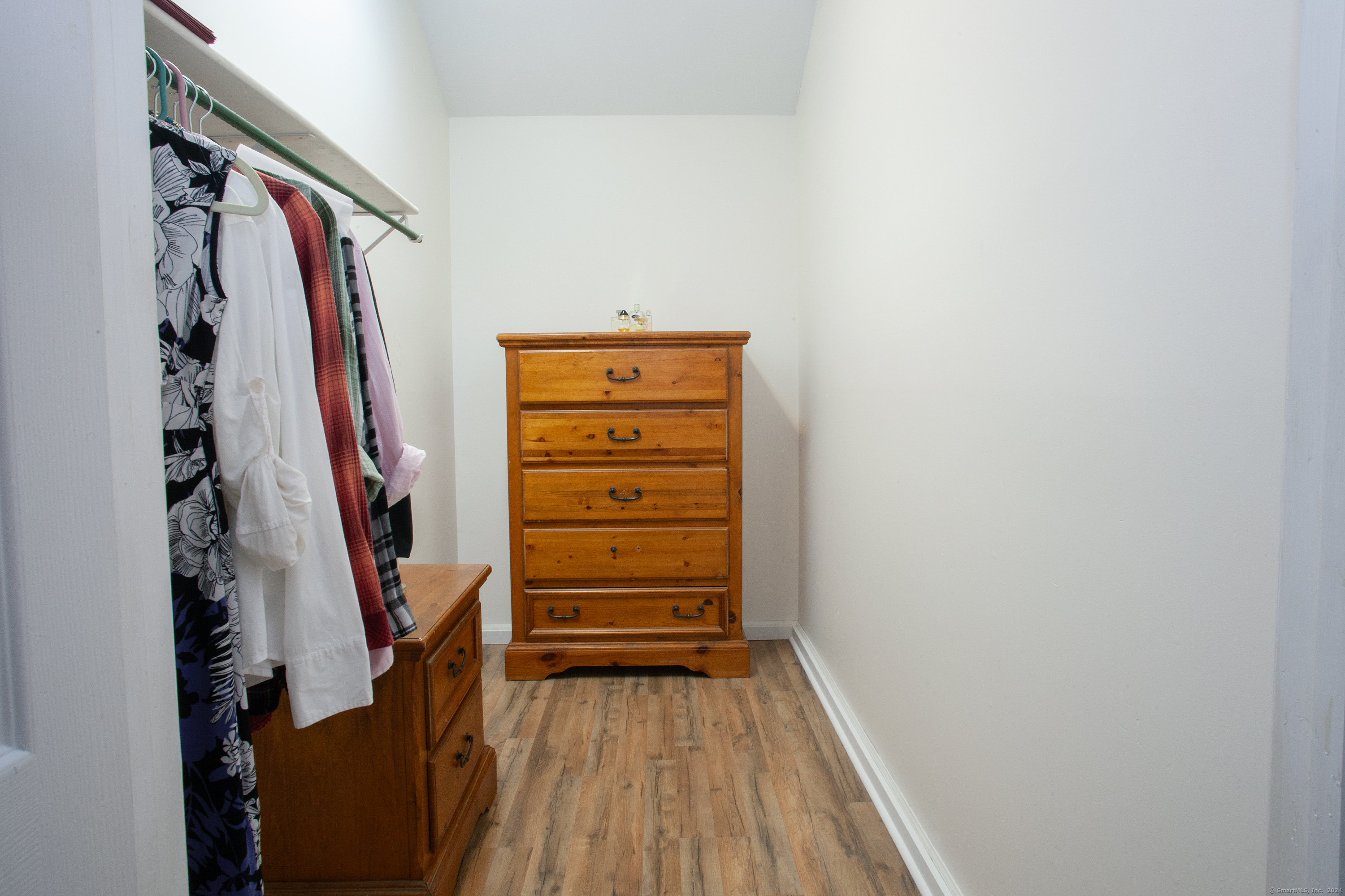 11 Chiswick Lane Barkhamsted CT 06063