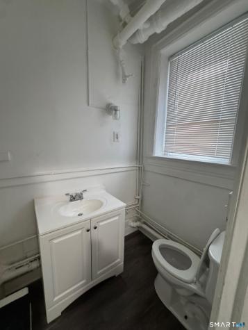 86 Pequonnock Street Bridgeport CT 06604