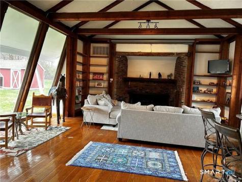 18 Platts Hill Road Newtown CT 06470
