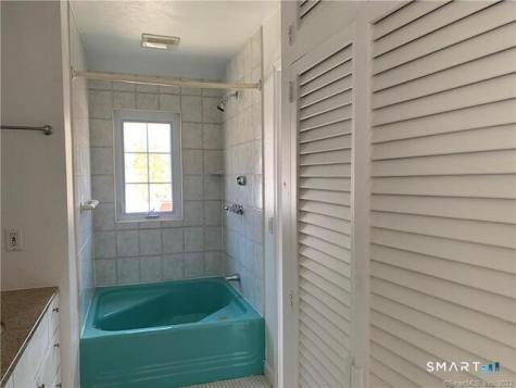 18 Platts Hill Road Newtown CT 06470