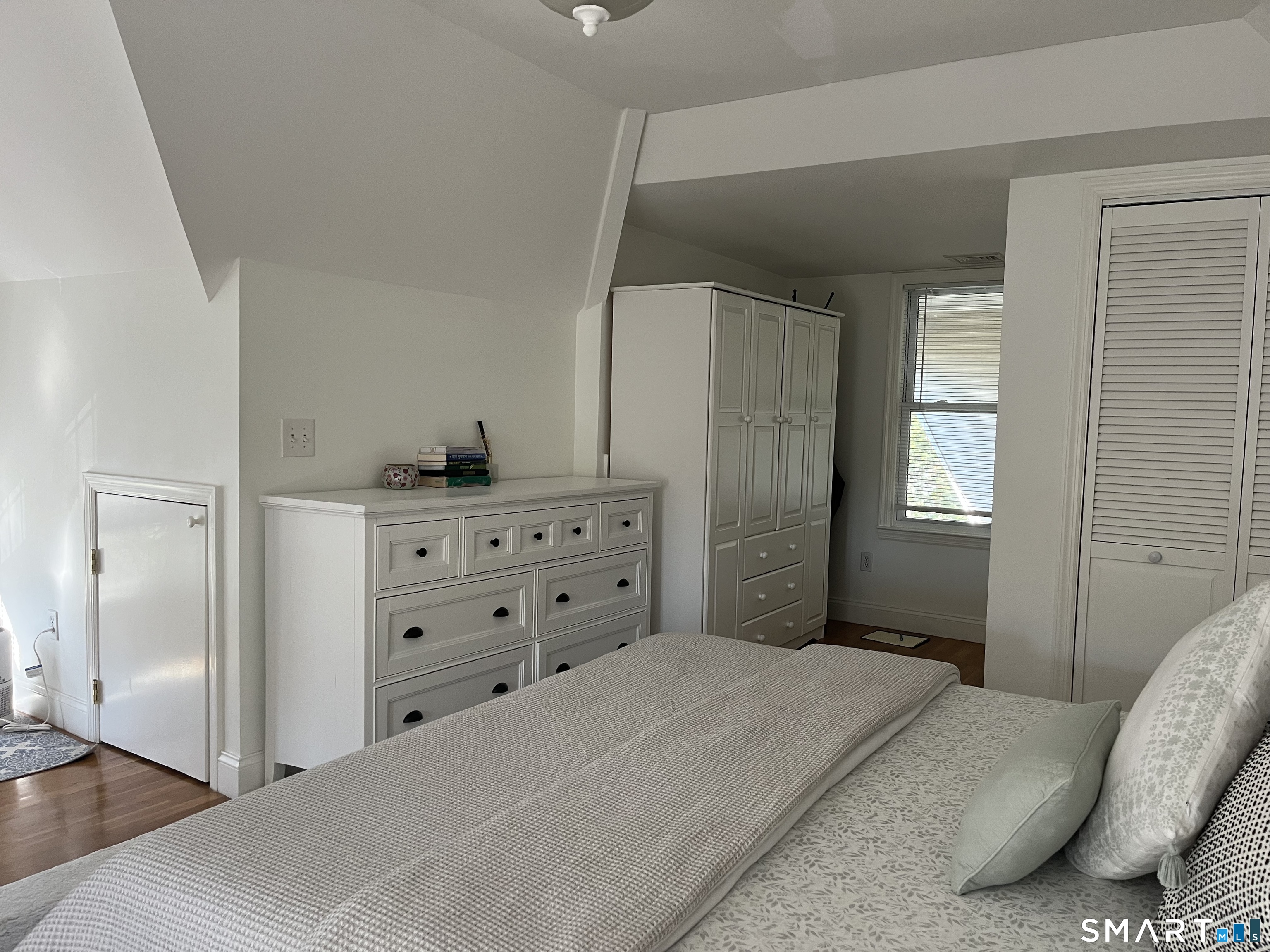 42 Givens Avenue Stamford CT 06902