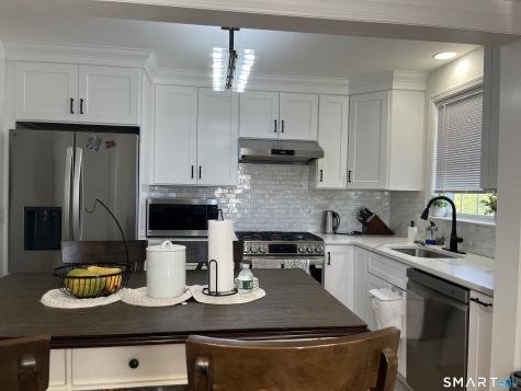 42 Givens Avenue Stamford CT 06902