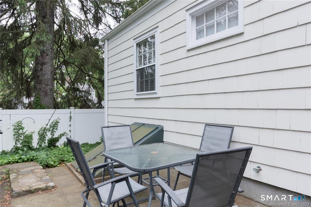 74 Grove Street New Canaan CT 06840