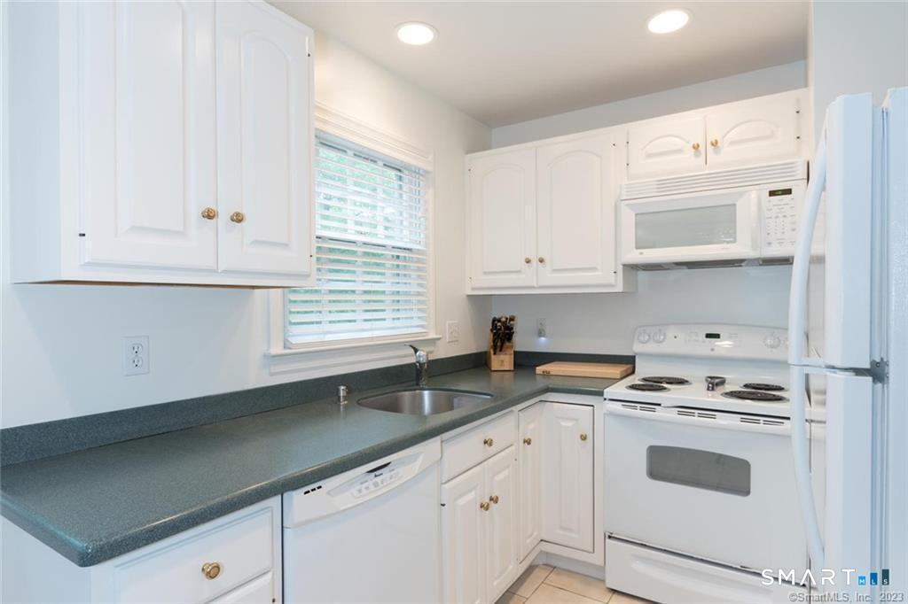 74 Grove Street New Canaan CT 06840