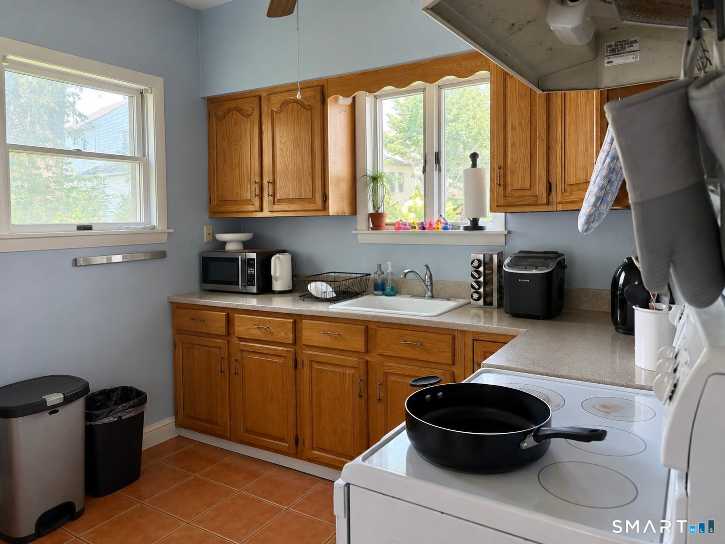 73 Hawthorne Avenue Hamden CT 06517