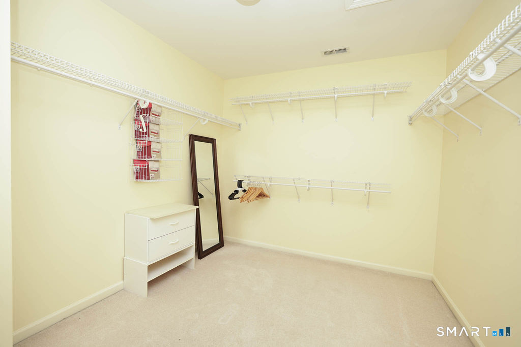38 Bradford Walk Farmington CT 06032