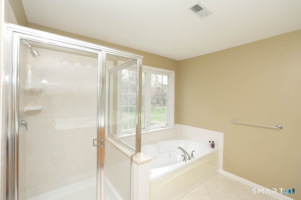 38 Bradford Walk Farmington CT 06032