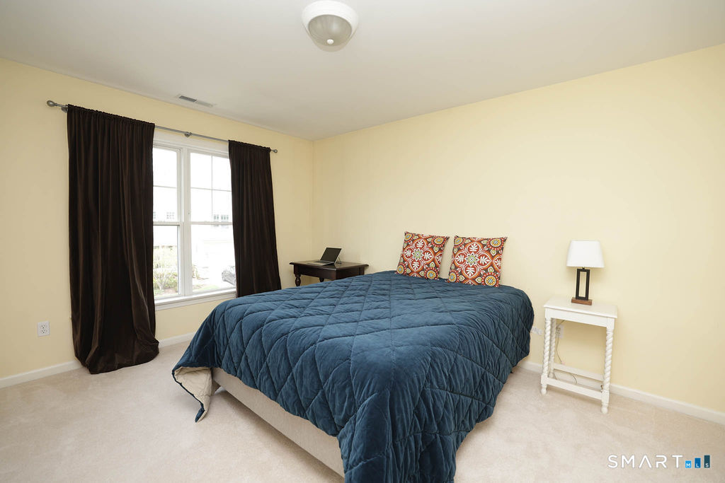 38 Bradford Walk Farmington CT 06032